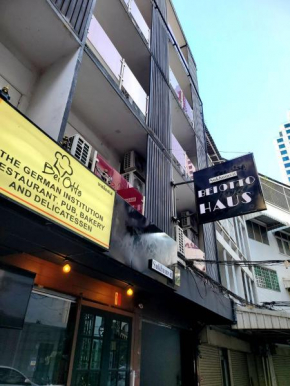 Bei Otto Haus - Sukhumvit20